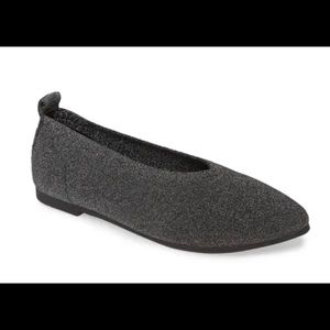 Bernie Mev New York Safira Pewter Flats🖤